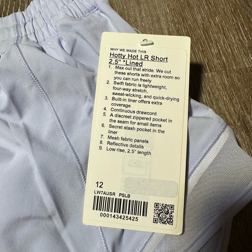 Lululemon Hotty Hot Low Rise Lined Short 2.5” - Picture 6 of 6